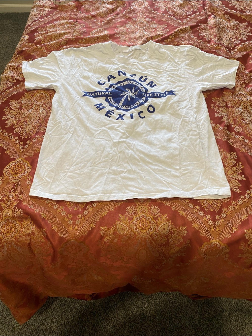 White Cancún México Graphic Short Sleeve Tee